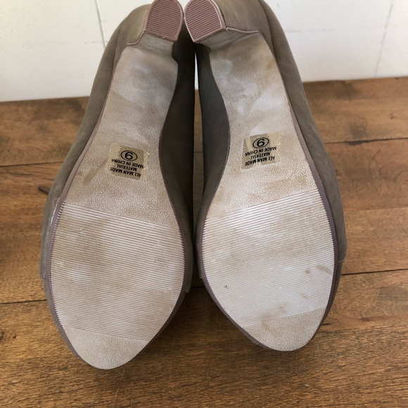 Speed Limit 98 Scala High Heel Lace-up Platform Booties Taupe - Picture 5 of 8